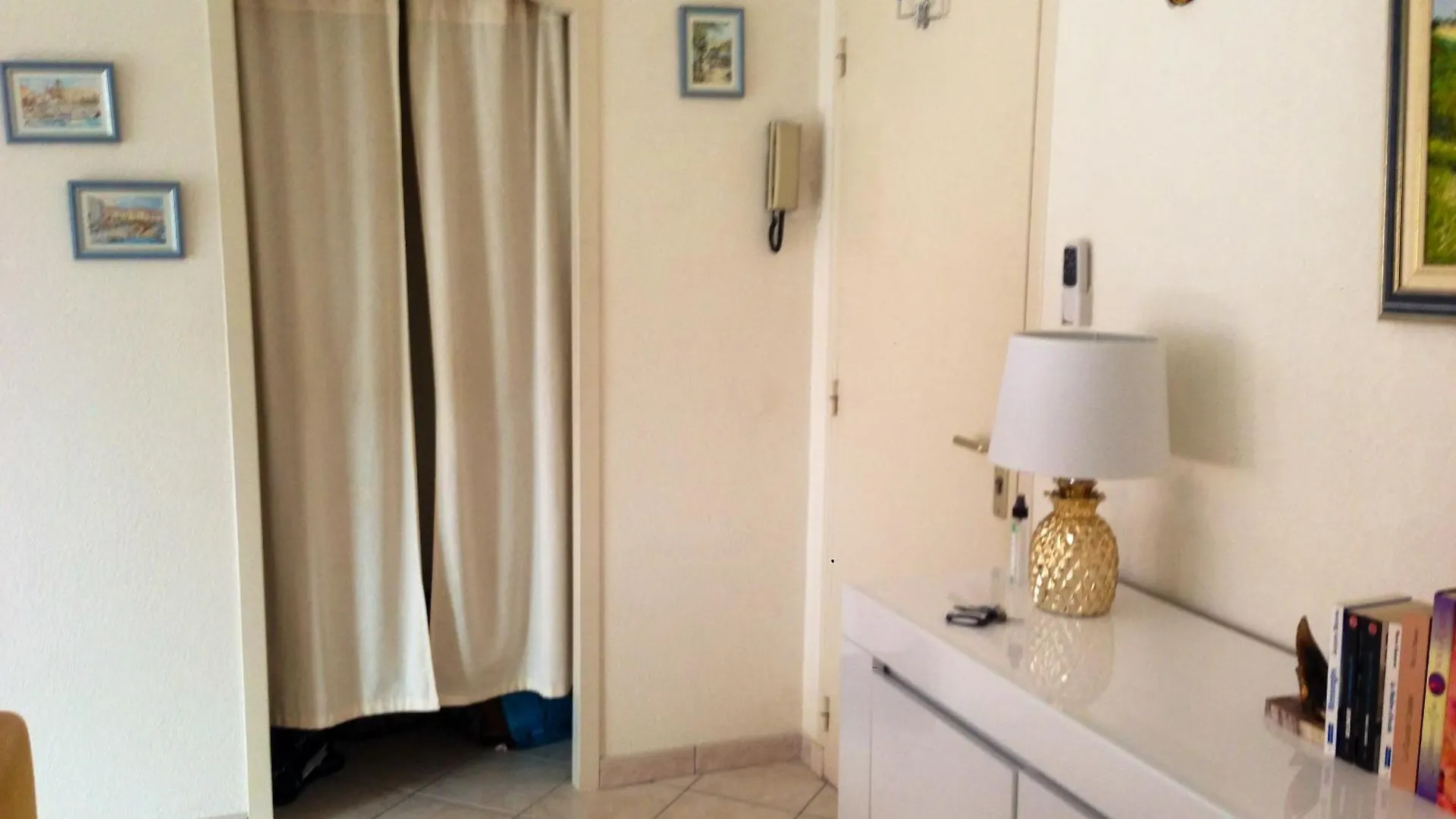 Appartement Moderne A Frejus 39 M² Vue Sur Mer Apartment