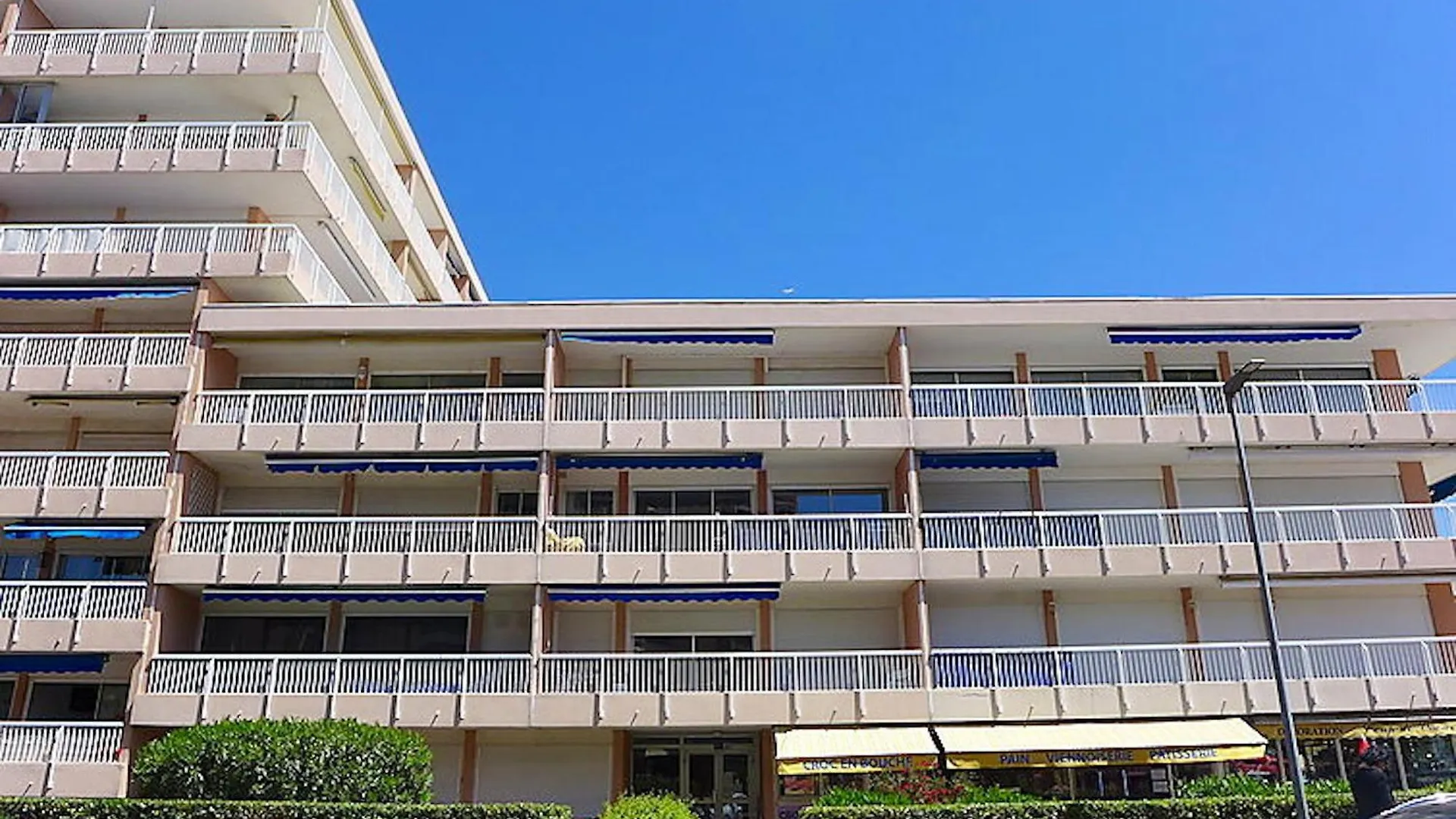Apartment Appartement Moderne A Frejus 39 M² Vue Sur Mer