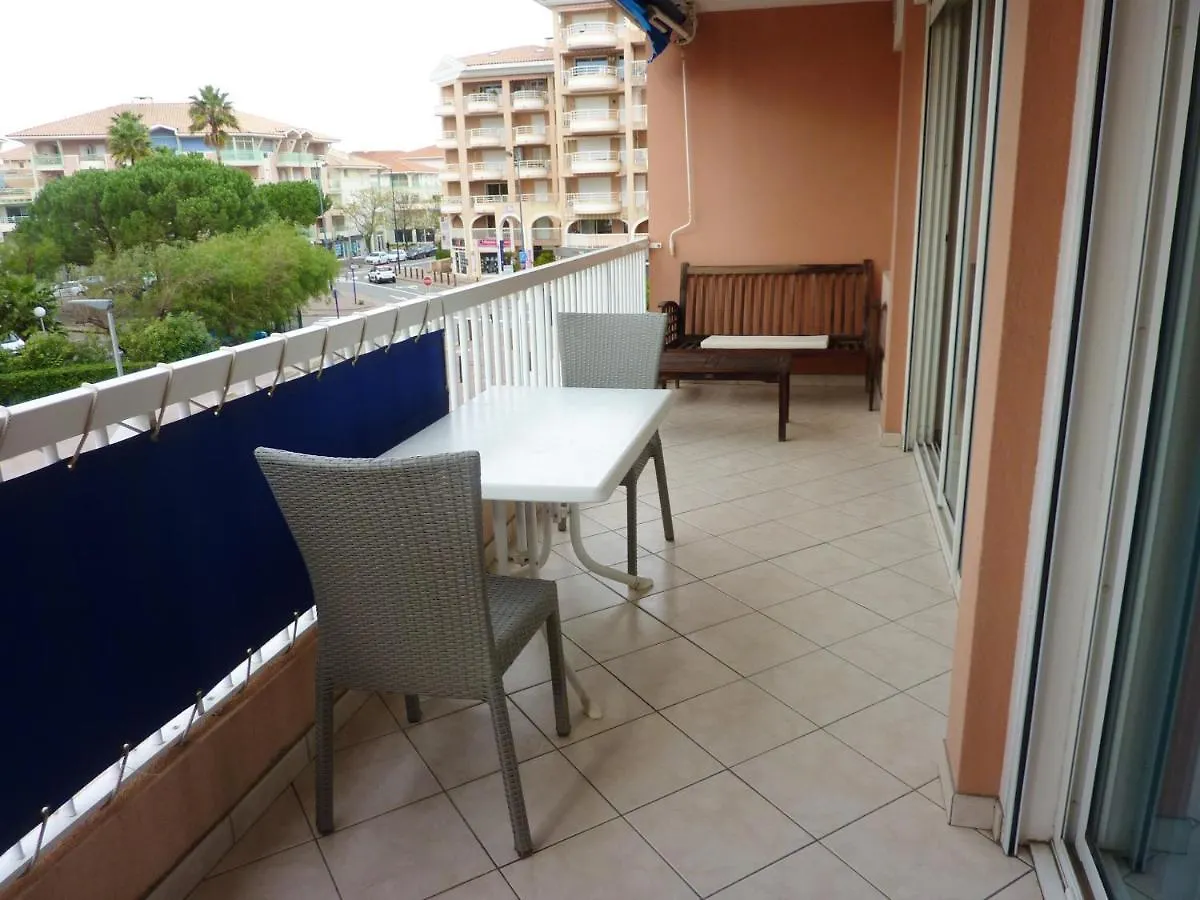 Appartement Moderne A Frejus 39 M² Vue Sur Mer France